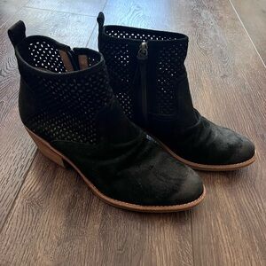 Sofft Ambrea Black Perforated Suede Ankle Boots